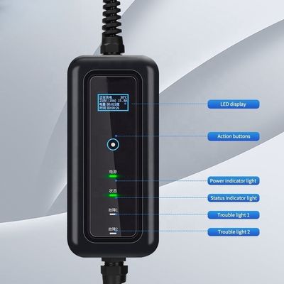 ホームタイプ2 5mケーブルと3.5KW出力を持つ 32A 7KWポータブルEV充電ステーション